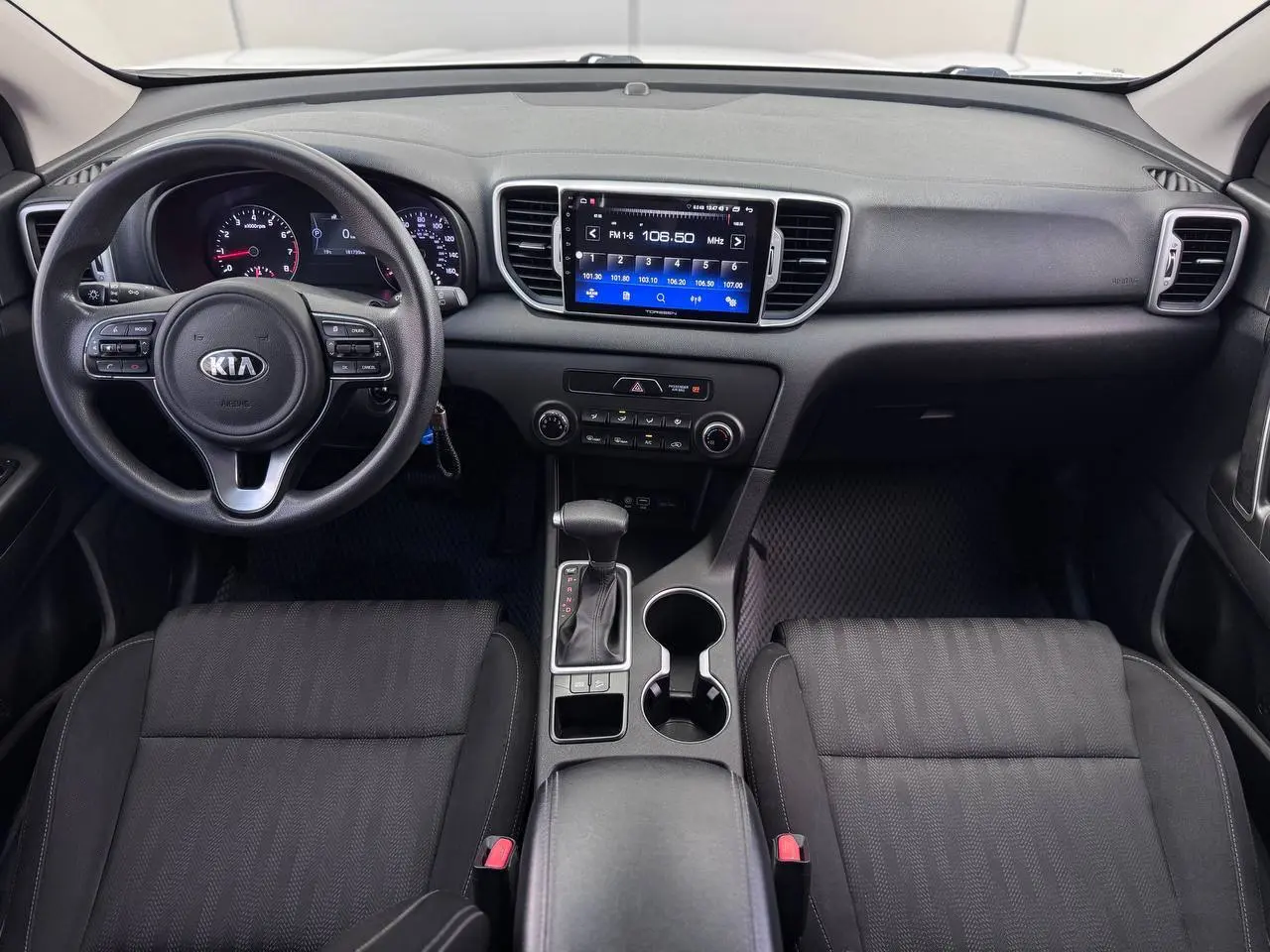 Kia Sportage LX 2.4 - фото 2