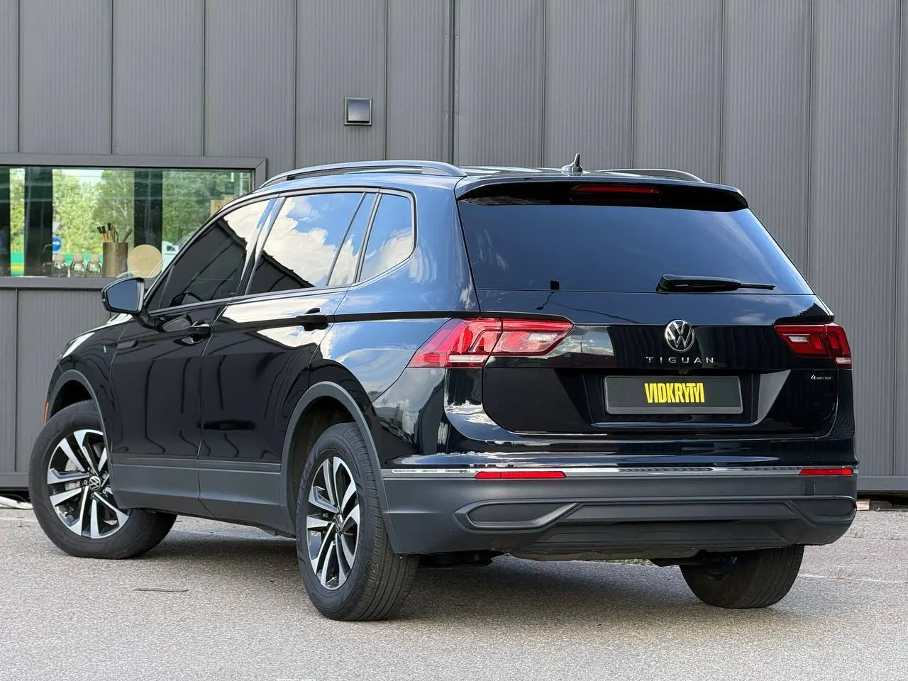Volkswagen Tiguan 2.0 TSI 4Motion - фото 3